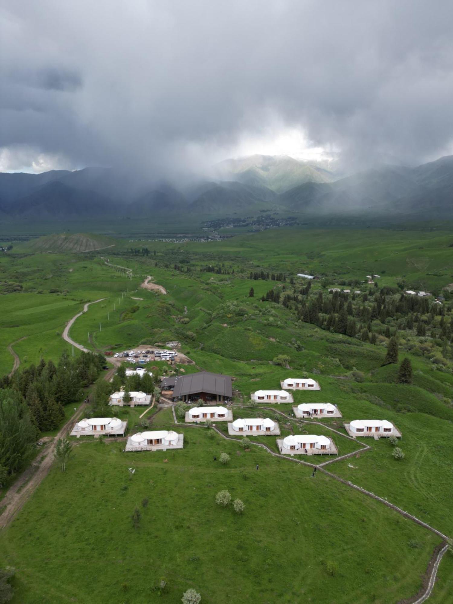 Ethno Complex Ala Kuch Hotel Kaindy Buitenkant foto